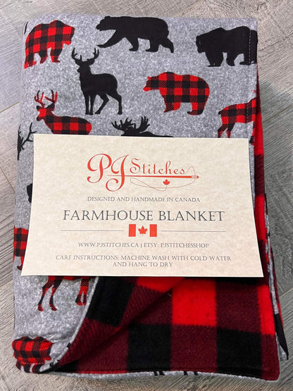 Christmas Farmhouse Blanket - Grey Bear and Moose